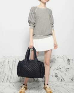 Black Medium Metro Team