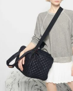 Black Medium Metro Team 9 Black Medium Metro Team -TRAVELPRO Sales 1421X1590 A11