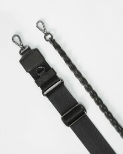 Black Bowery Crossbody 19 Black Bowery Crossbody -TRAVELPRO Sales 211013 MZW 1296B1598 A5