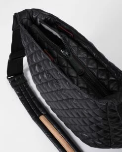 Black Parker Deluxe 10 Black Parker Deluxe -TRAVELPRO Sales 211020 MZW 1358x1590 A3