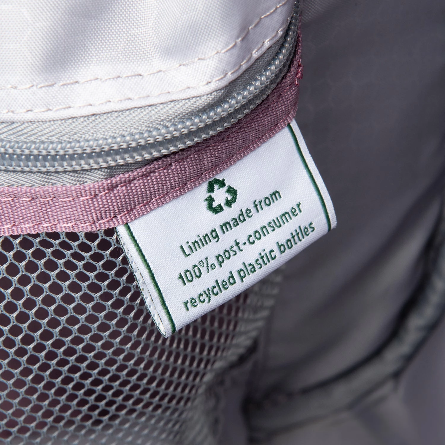 Travelpro Maxlite® 5 Soft Tote 9 Travelpro Maxlite® 5 Soft Tote - Image 7