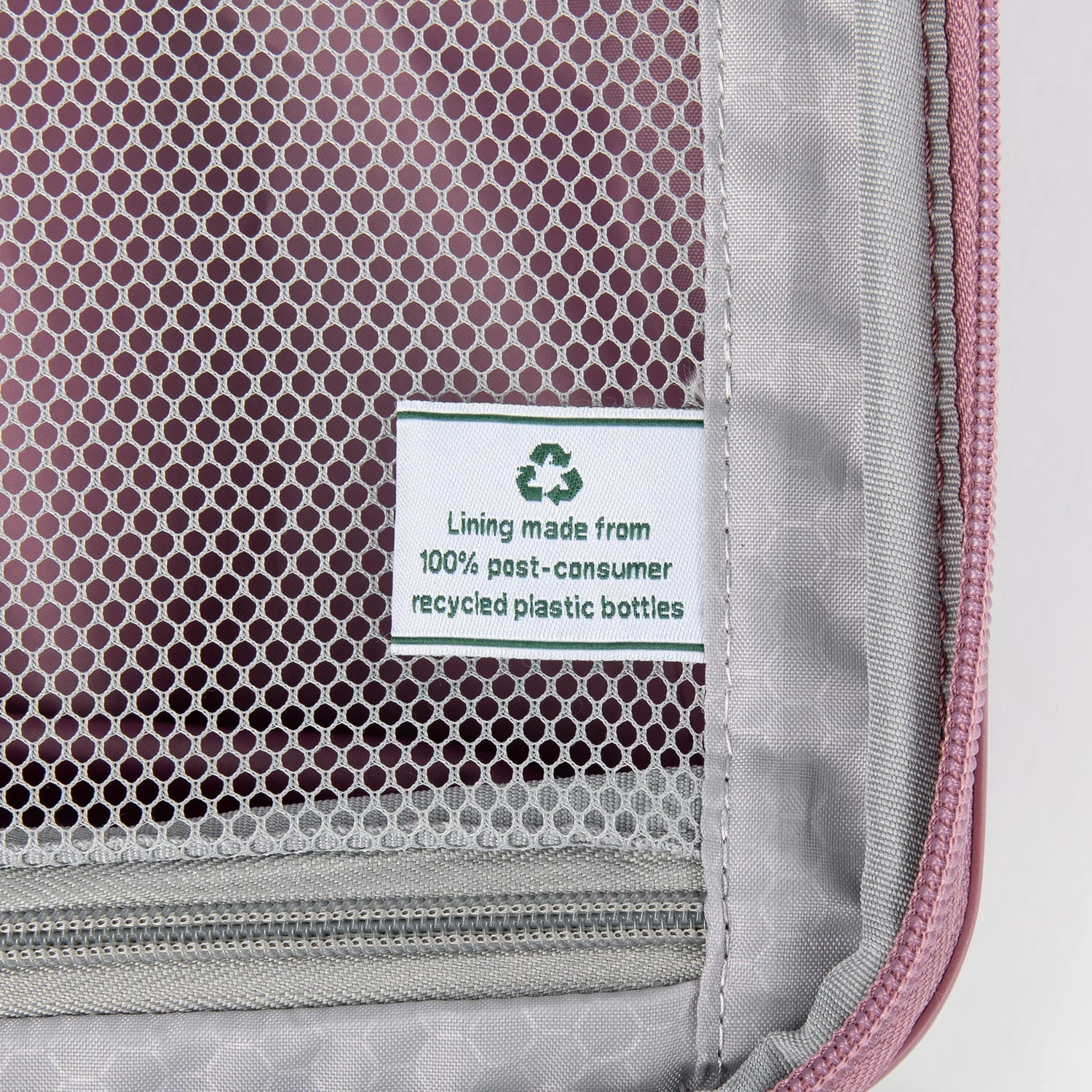 Travelpro Maxlite® Air Carry-On Expandable Hardside Spinner 18 Travelpro Maxlite® Air Carry-On Expandable Hardside Spinner - Image 16