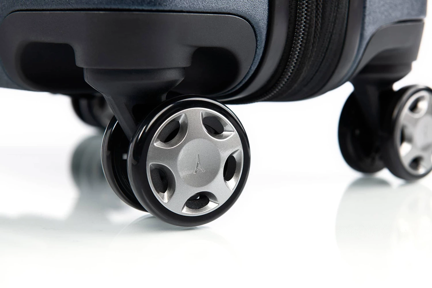 Travelpro® X Travel + Leisure® Compact Carry-On Expandable Spinner 11 Travelpro® X Travel + Leisure® Compact Carry-On Expandable Spinner - Image 9